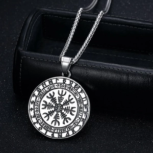 Nordischer Wikinger Odin Vegvisir Anhänger aus Edelstahl mit Kugelketten-Halskette