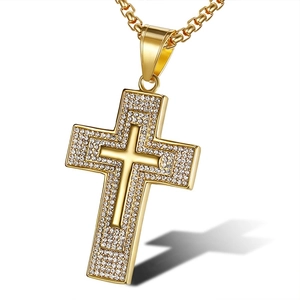 Collier hip-hop avec pendentif double croix en acier titane doré et cristaux brillants