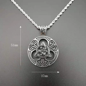 Collana con ciondolo nodo celtico Triquetra in argento vintage con stile nordico