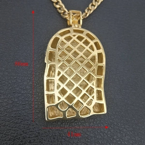 Pendentif Jésus hip hop plaqué or avec dos en treillis creux et grosse chaîne cubaine