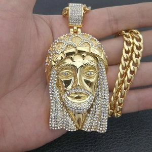 Collier hip hop avec pendentif Jésus plaqué or en acier inoxydable et cristaux brillants