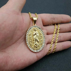Collier avec pendentif Vierge Marie plaqué or et strass, chaîne torsadée style hip-hop homme