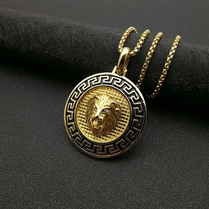 Hip Hop vergoldete Edelstahl Halskette mit einem diamantbesetzten Löwenkopf Anhänger