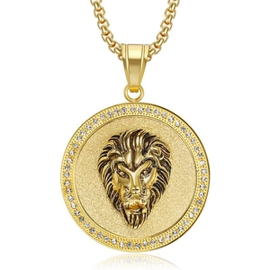 Collana hip hop con ciondolo a testa di leone placcato oro e alone di cristalli lucidi