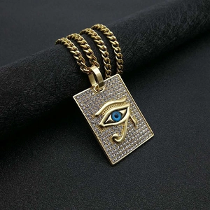Collier Pendentif Œil d'Horus en Acier Titane Plaqué Or Hip Hop pour Hommes Femmes Bijoux Chaîne Cubaine en Strass