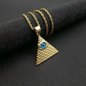Vergoldete Pyramiden-Halskette mit Auge der Vorsehung und gedrehter Seilkette