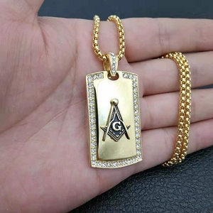 Collana con ciondolo massonico AG in acciaio inossidabile dorato hiphop e diamanti quadri