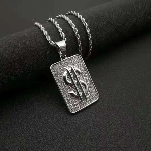 Pendentif signe dollar argenté style hip-hop avec strass pavés et chaîne de corde