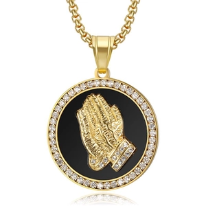 Collier Pendentif Mains en Prière Hip Hop en Acier Titane Médaillon Religieux en Relief avec Strass pour Hommes Femmes