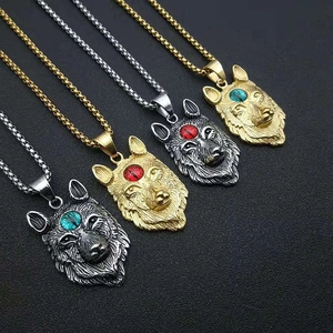 Collier Pendentif Tête de Loup Viking Acier au Titane Totem Nordique Punk Rétro Poli Or Argent Strass Bijoux pour Hommes