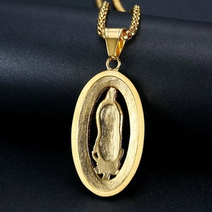 Hip hop gold plated stainless steel medallion necklace with embossed portrait and bead chain