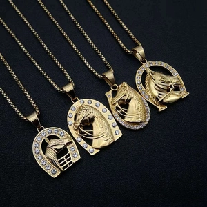 Hip Hop Stainless Steel Horse Head Pendant Necklace Gold Plated Horseshoe Animal Jewelry Rhinestone Inlaid Personalized Necklaces For Men Women