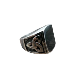 Vintage silver Celtic Triquetra knot ring in polished stainless steel for men