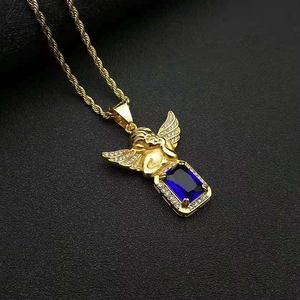 Collier ange doré avec pierre bleue et chaîne de corde torsadée de style hip-hop