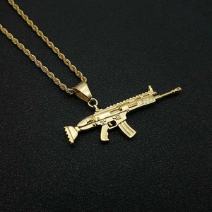 Collana con pendente fucile SCAR placcato oro hip hop e catena a corda da uomo e donna