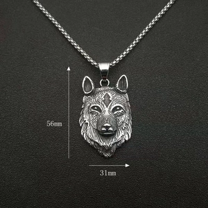 Punk style stainless steel viking wolf head pendant necklace with vintage finish details