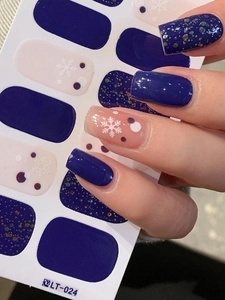 Détail des stickers ongles LT-024 bleu roi avec flocons de neige et motifs pailletés