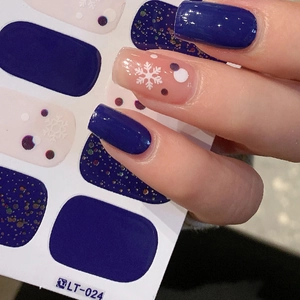 Autocollants d'ongles d'hiver bleu roi avec flocons de neige et motifs pailletés