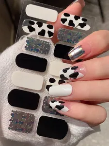 Détails de stickers à ongles ultra-fins avec motifs vache, paillettes et noir classique