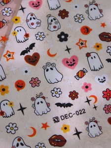Detail of Halloween nail art stickers with cute ghosts and pumpkins, model DEC-022