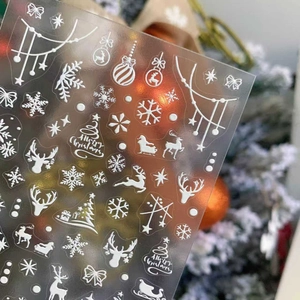 Stickers ongles 5D blancs en relief avec motifs de renne et flocons de neige