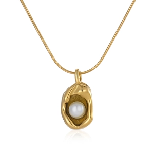 Elegant Gold Plated Stainless Steel Snake Bone Chain Necklace With Organic Shape Pendant Inlaid White Artificial Pearl Jewelry For Women