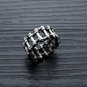 Industrial style stainless steel bicycle chain ring for men in vintage silver finish