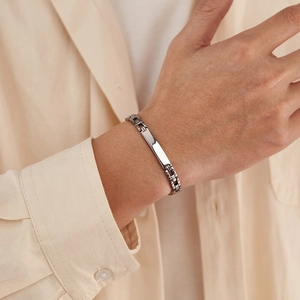 Bracelet pour homme en acier inoxydable argenté poli avec chaîne de style montre