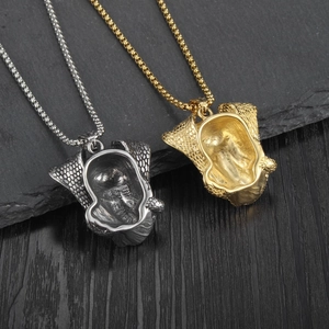 Vintage gothic skull pendant necklaces in gold and silver finish with python scale texture
