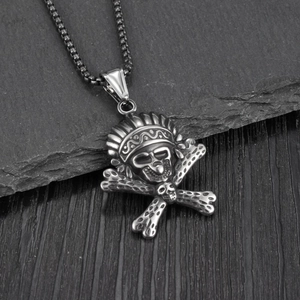 Collana con ciondolo teschio gotico vintage con piume e ossa incrociate design