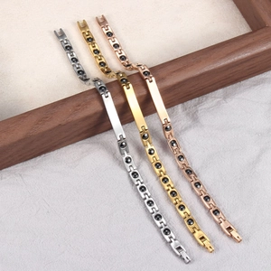 Bracelets magnétiques en acier inoxydable en trois couleurs : or, argent et rose