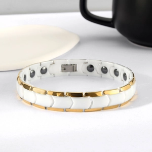Bracelet magnétique élégant en céramique blanche avec bordure dorée et hématite