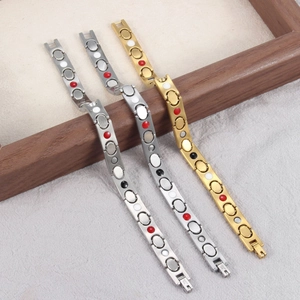 Minimalistische 18K goud en zilver roestvrijstalen magnetische armbanden voor mode