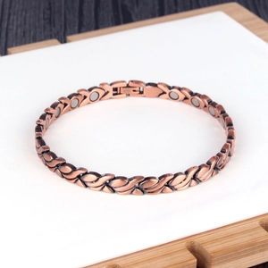 Magnettherapie Armband aus Kupfer mit ethnischen X-Gliedern und Retro-Vintage-Finish