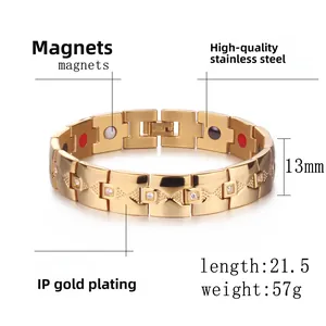 Détail d'un bracelet magnétique doré de 13mm avec pierres incrustées et oxydes de zirconium