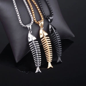 Colliers homme avec pendentif arête de poisson en acier titane argent, or et noir
