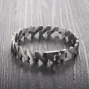 Bracelet magnétique géométrique en acier titane minimaliste avec finition brossée