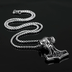 Collier avec pendentif marteau Mjolnir rétro pour homme en acier inoxydable argenté