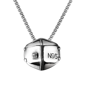 Collier avec Pendentif Masque N95 en Acier Inoxydable Hip Hop pour Hommes Femmes Street Fashion Bijoux de Mode en Acier Titane