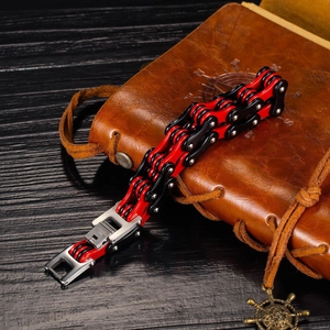 Bracelet moto en acier inoxydable pour homme avec maillons rouges et noirs sur cuir