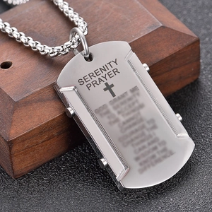 Collier Pendentif Croix Prière de la Sérénité en Acier Inoxydable pour Hommes Plaque d'Identité Religieuse Gravée Bijoux