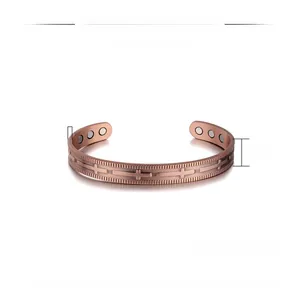 Macro view of copper magnetic bracelet showing 9mm width and 2mm thickness dimensions