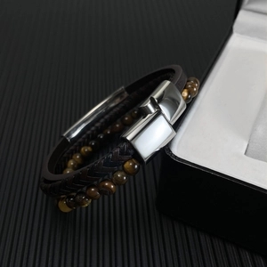 Men's multilayer leather bracelet with tiger eye beads and silver magnetic clasp