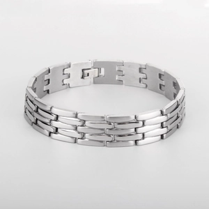 Bracelet homme en acier inoxydable argenté poli avec maillons de style montre et fermoir