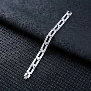 Minimalist silver stainless steel chain bracelet for men with rectangular hollow links
