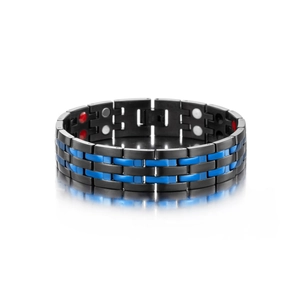 Macro detail of men's titanium magnetic therapy bracelet with black blue matte link design