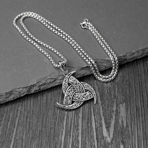 Nordic Viking Odin horn pendant necklace with retro weave pattern on round box chain