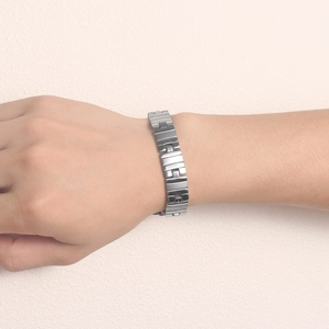 Bracelet pour homme en acier inoxydable argenté avec maillons style montre au poignet