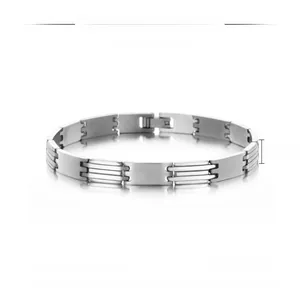 Detailed view of 8mm wide stainless steel chain bracelet with polished finish and dimensions