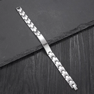 Minimalist silver stainless steel bracelet with a blank ID plate and H-link chain strap